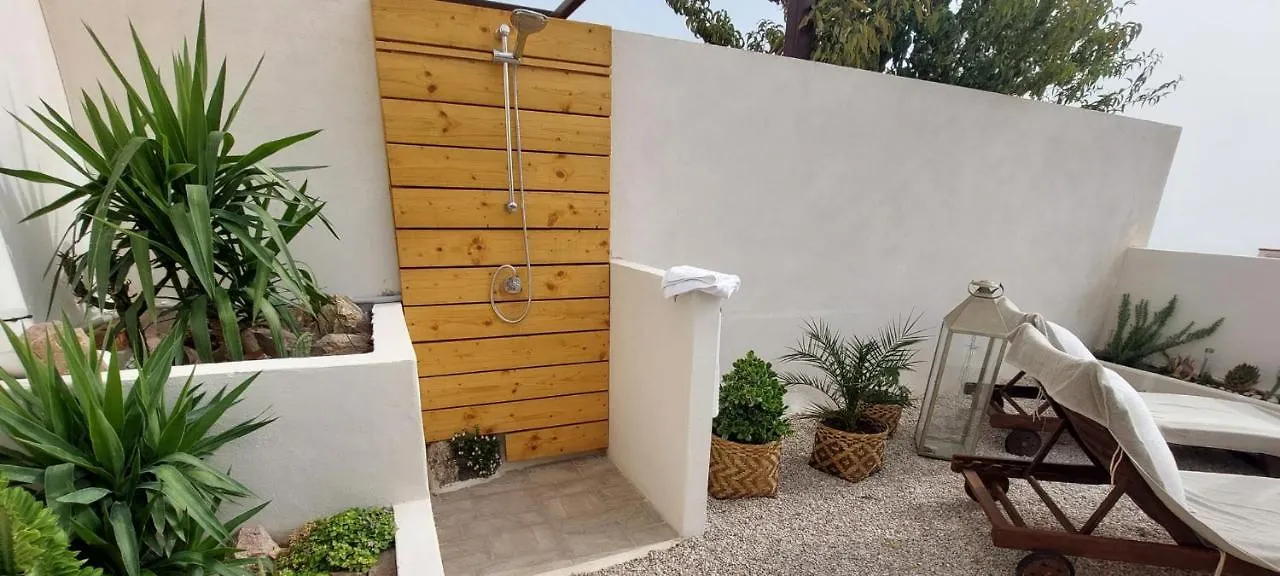 La Bella Vida Villa Enix